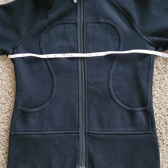 Lululemon Black Scuba Hoodie w/ white logo, printed on Back Size 6 - Picture 10 of 11